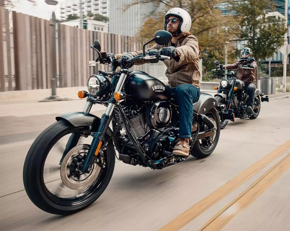 2024 Indian Chief Dark Horse SEMPRE IN CONTROLLO