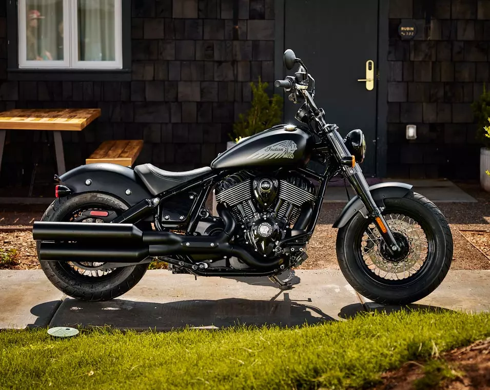 2024 Indian Chief Bobber Dark Horse blackedout design