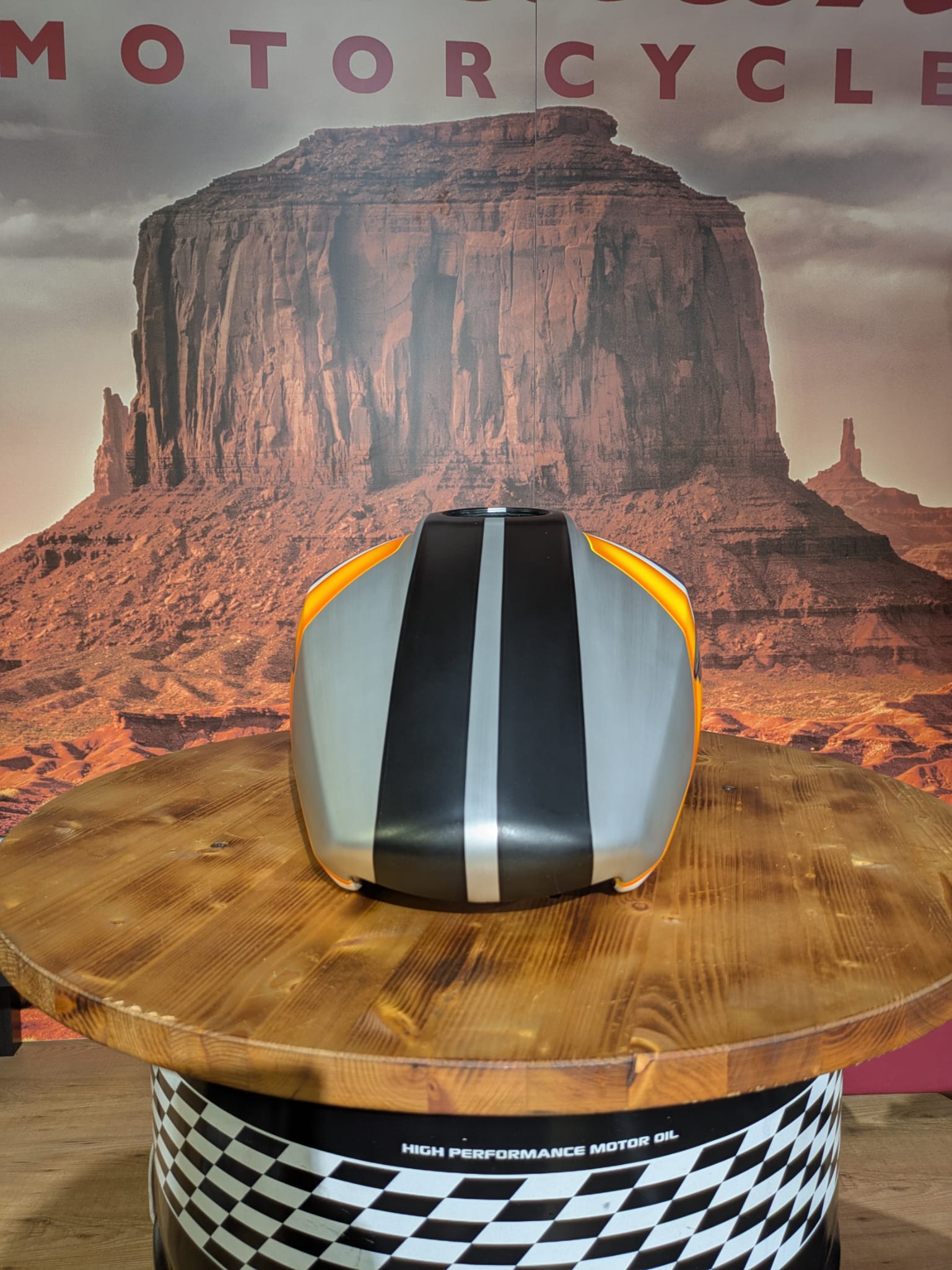 WhatsApp Image 2024-12-18 at 17.45.32 (1) Serbatoio carburante Indian Scout