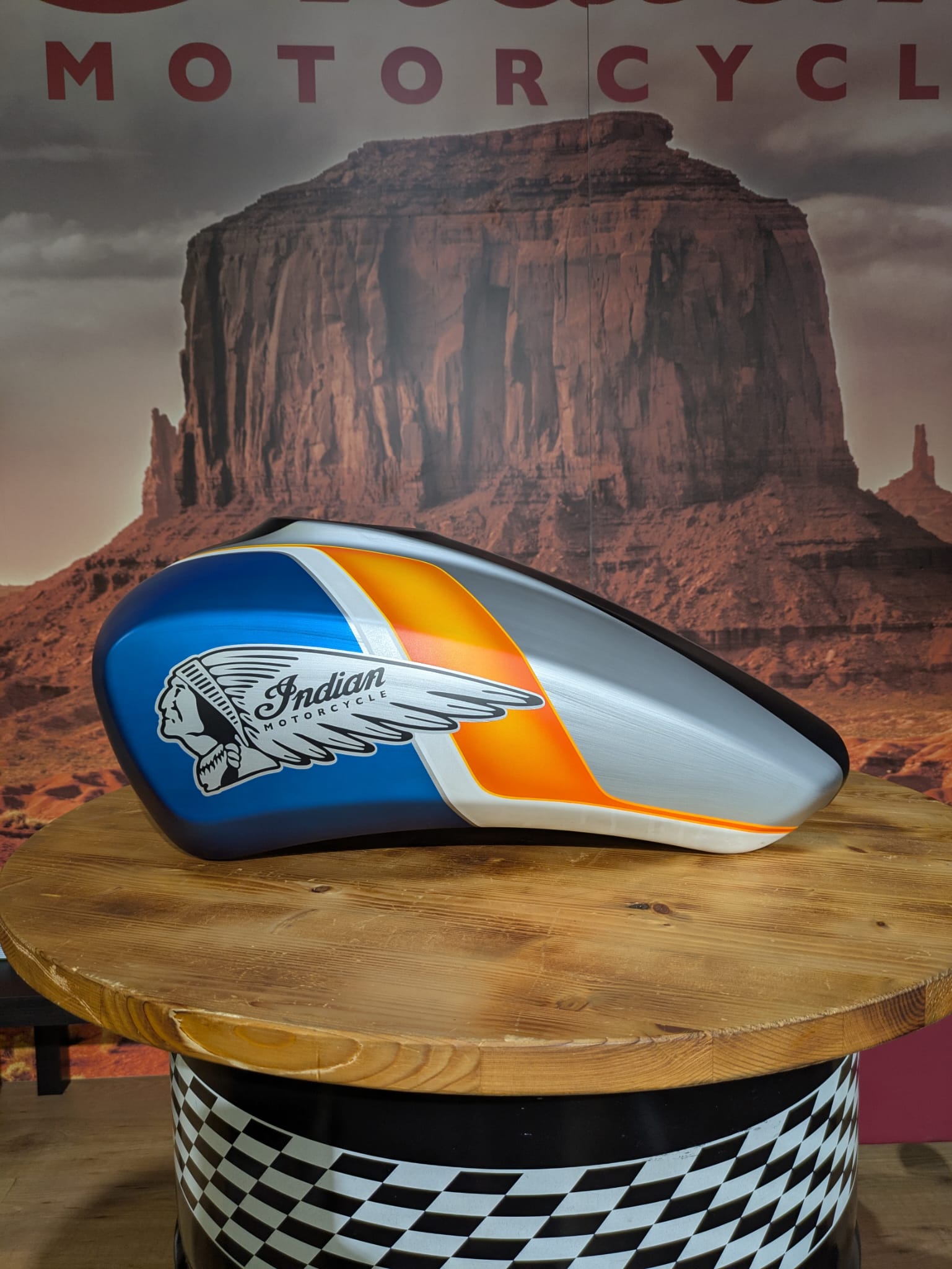 WhatsApp Image 2024-12-18 at 17.45.32 (2) Serbatoio carburante Indian Scout